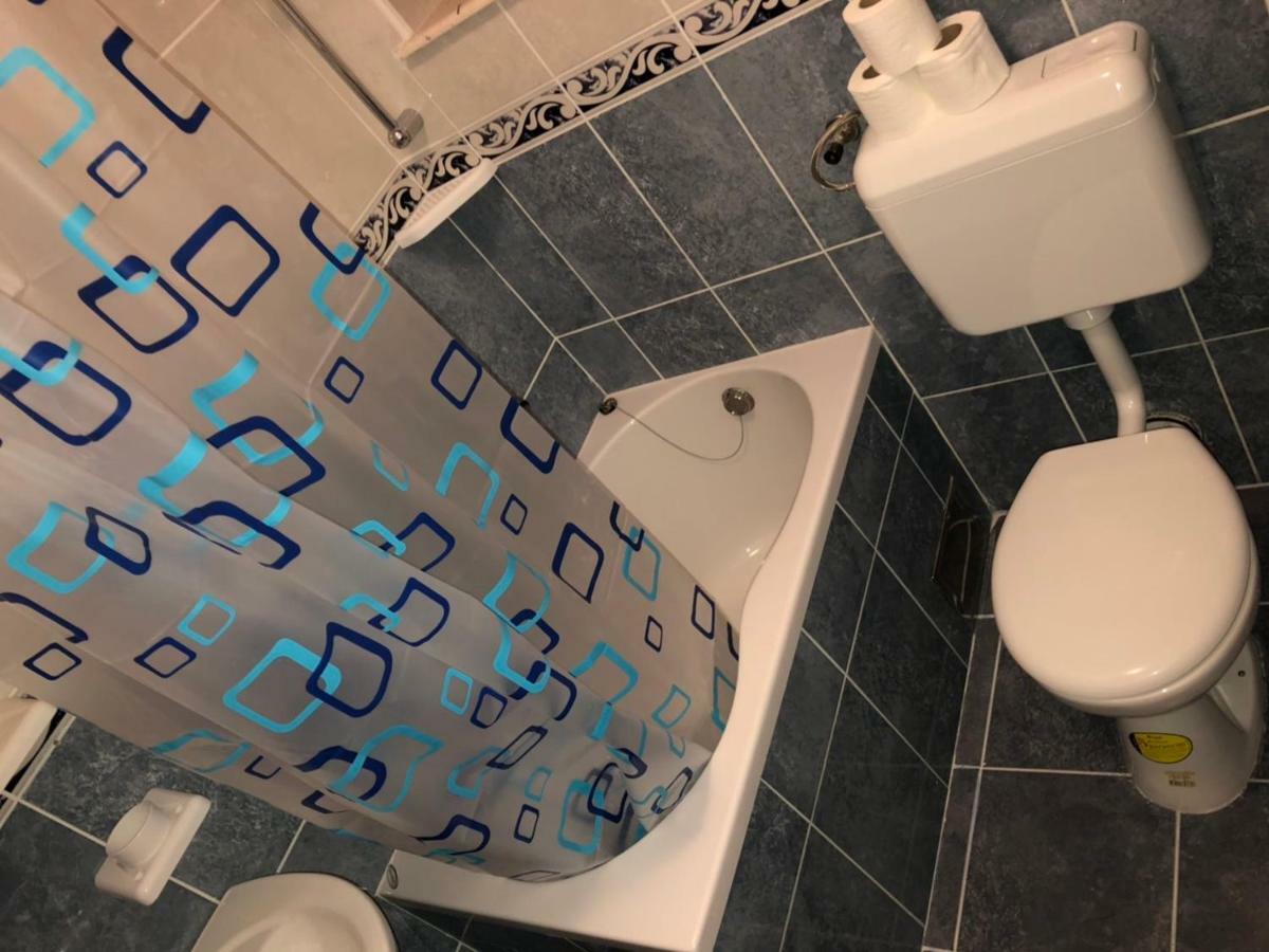 Apartmani Petrija Prčanj Exteriör bild