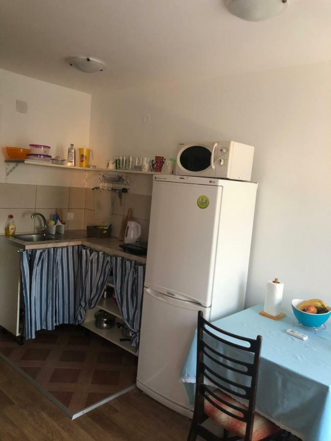 Apartmani Petrija Prčanj Exteriör bild